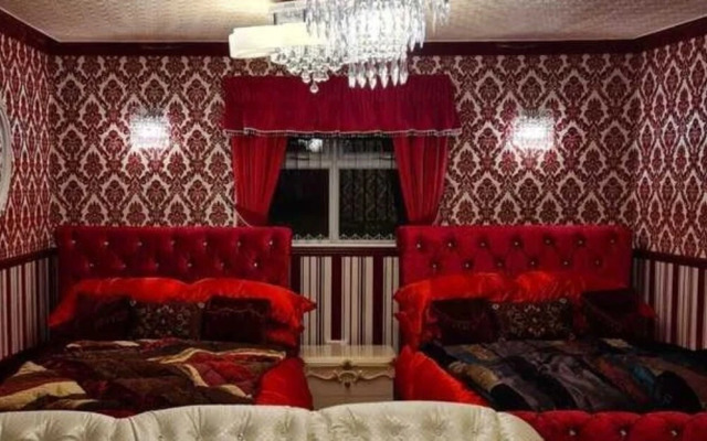Luxurious, Stunning Detached Bungalow in Derby