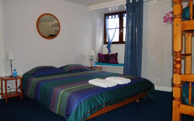 Maison Mariposa - Chambres d'Hôtes et Yourtes