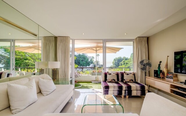 Elegant Apartment at the Waterclub Amani Views