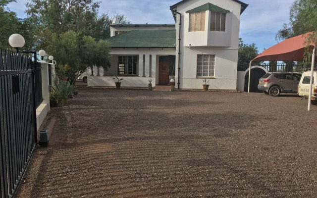La Vida B&B, Self Catering and Camping