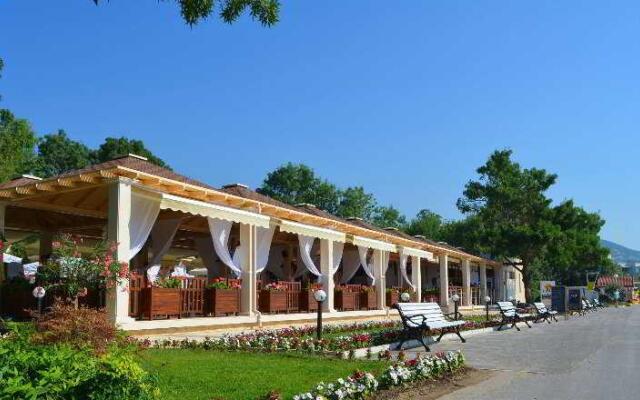 PrimaSol Ralitsa Aqua Club