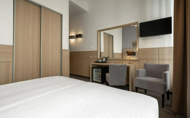 Отель Monte Kristo