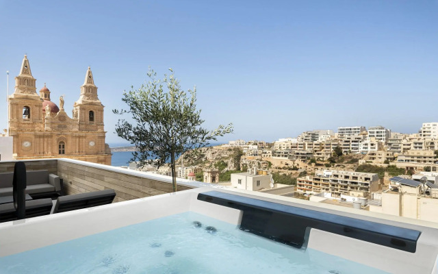 Lure Hotel & SPA
