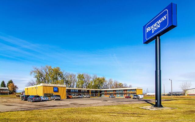 Devils Lake Inn By OYO Near Devils Lake Regional Airport