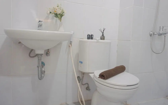 Restful And Homey Studio Patraland Urbano Apartment