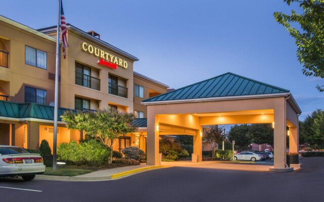 Courtyard by Marriott Frederick