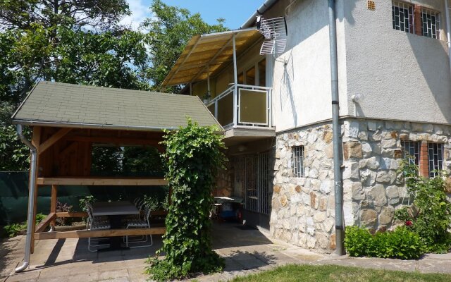 Vadásztanya Apartmanok