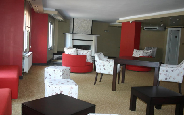 Grand Ahos Hotel & Spa