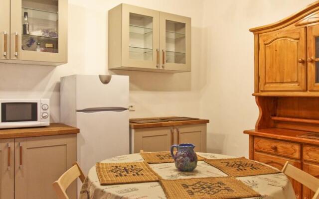 Room in apartment - Rue Droite