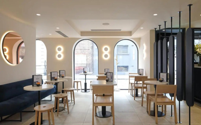 Piccadilly Apartments Hotel