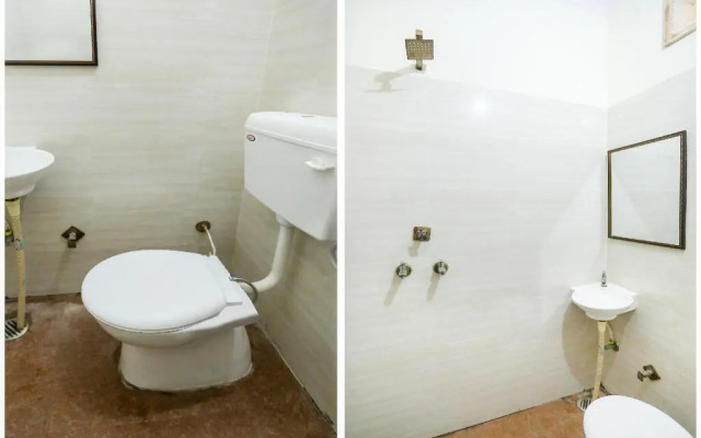 Starlight Hotel by OYO Rooms