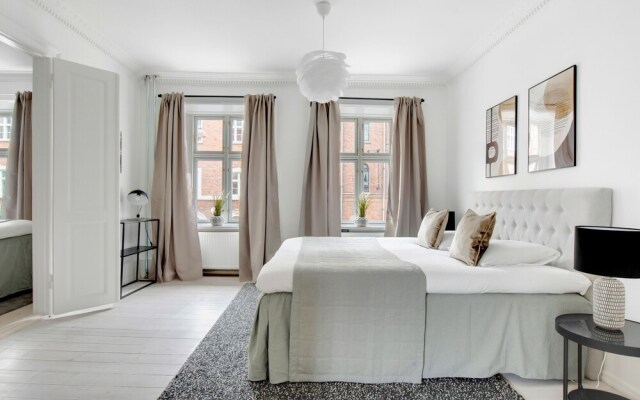 Awesome Three-bedroom apartment near Nyhavn