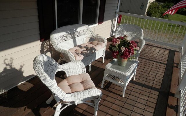 Three Dogs Villa