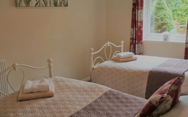 Woodhouse Woodmancote