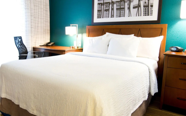 Residence Inn by Marriott Mississauga - Airport Corporate Centre West