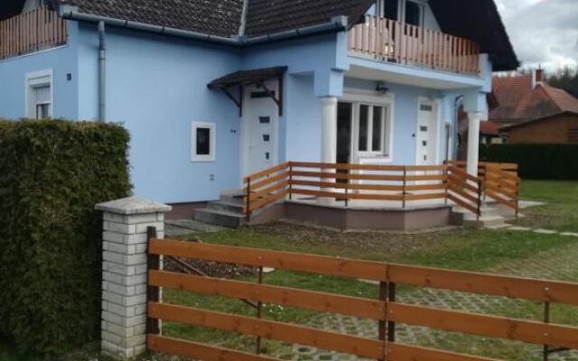 Szekrény Apartman