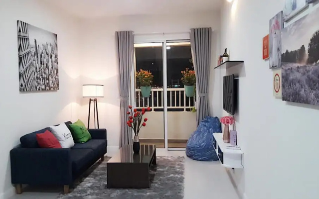 Horse Square Apartment
