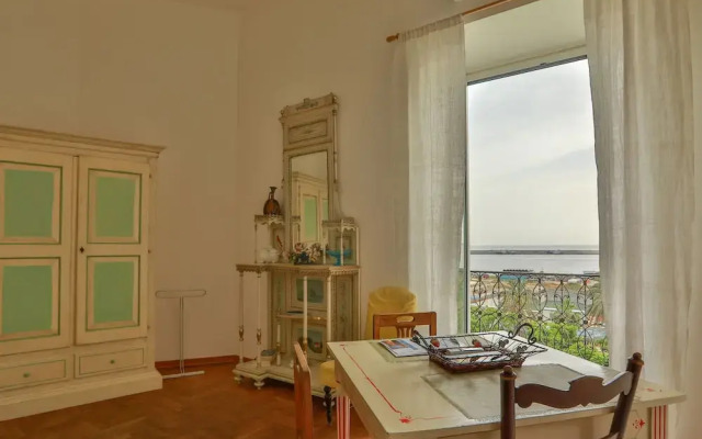 Amazing Sea View in Historic Building