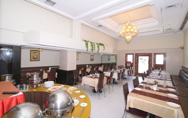 OYO 1637 Hotel Star Residency