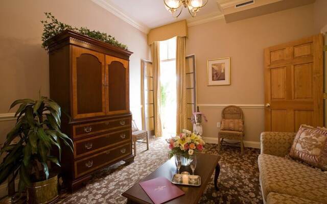 Hotel Alcott