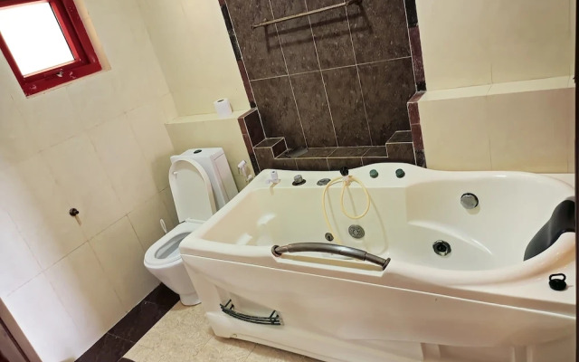 Eden Beach Resort Apartments