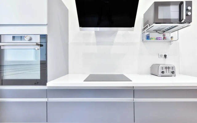 Magnificent Flat - Near Trocadaro