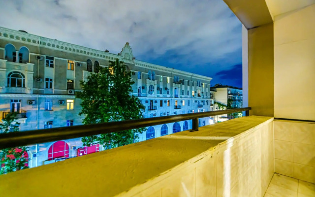 M Estate 2 Room U.Hajibeyov Street.