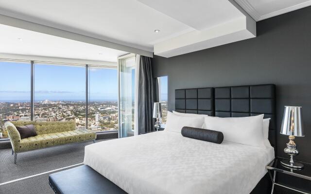 Meriton Suites World Tower