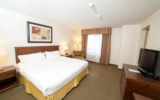 Holiday Inn Express Hotel & Suites Drayton Valley by IHG