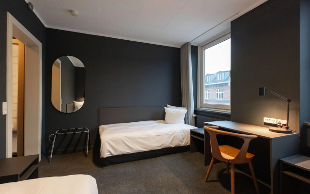 Hotel Maritime