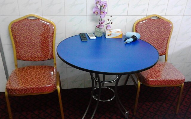 Silver Moon Hotel