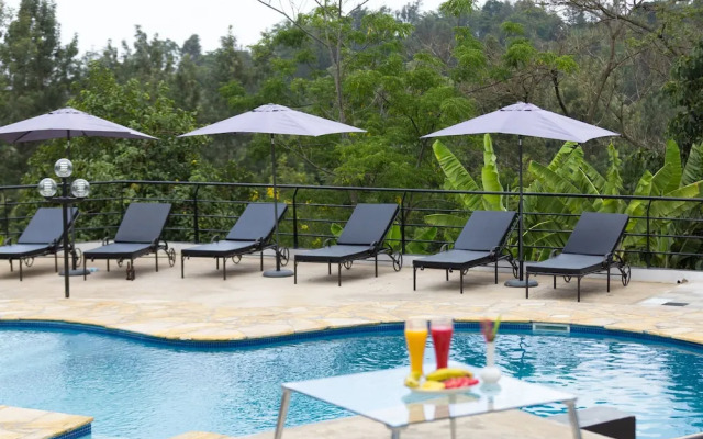 Two Mountains Lodge