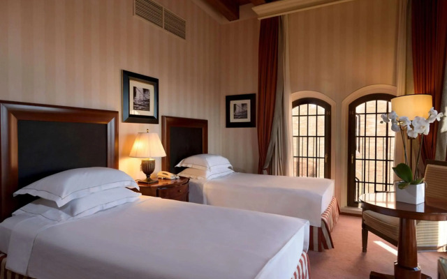 Arathena Rocks Hotel