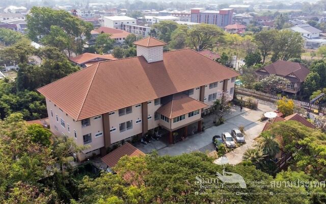 Klang muang river home