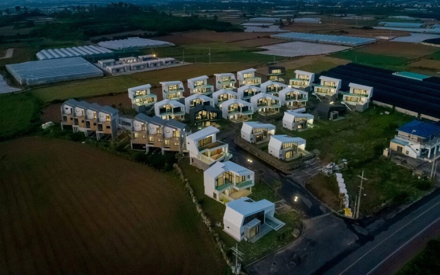 Daejeong Secret Pool Villa