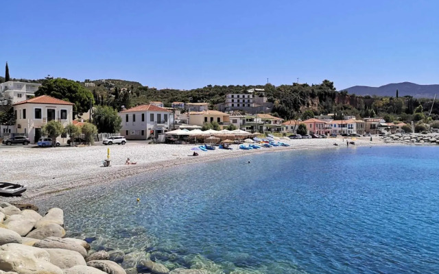 Panos & Antzy Apartments