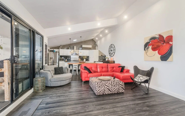 Urban Chic 3 BR House in Wickham