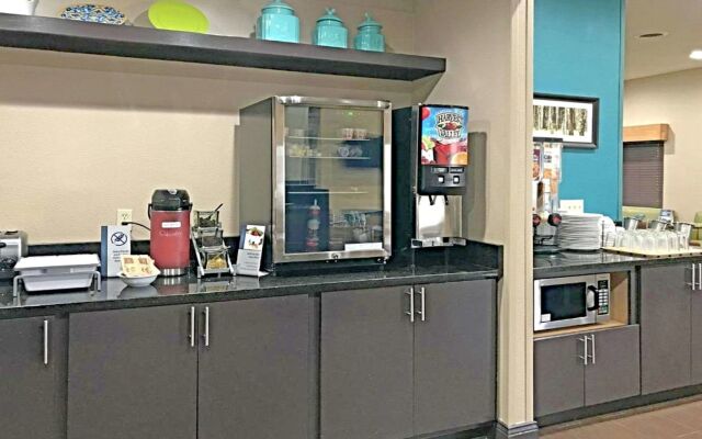 Comfort Inn & Suites O'Fallon - St. Louis Area