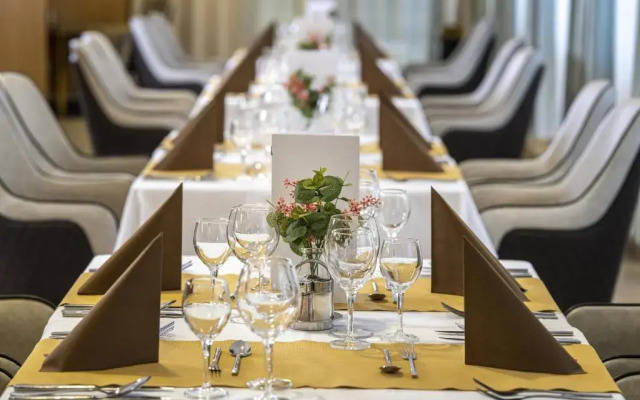 Willis Hotel Business & Wellness