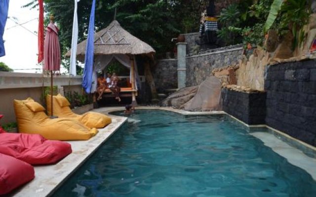 Amed Paradise Warung & House Bali