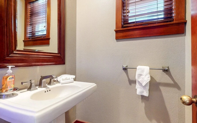 Timbers #2 4 Bedroom Townhouse