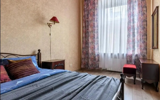 Апартаменты Spb2Day на улице Рубинштейна 15-17