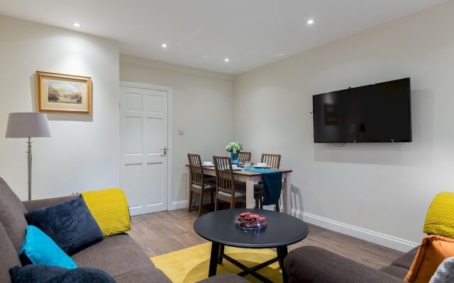 Luxury 2-bed 2-bath Apartment Near Marble Arch
