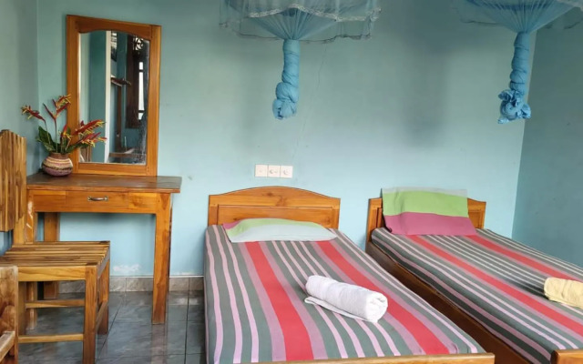 Thomasha Holiday Inn