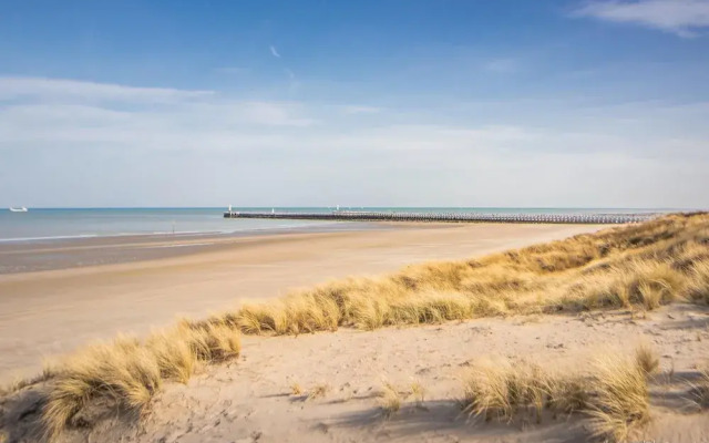 Apartment in Nieuwpoort With Terrace