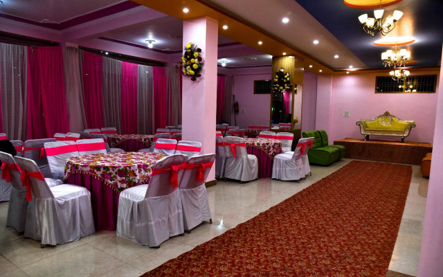 OYO 23527 Sarla Regency