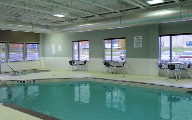 Super 8 by Wyndham Peterborough