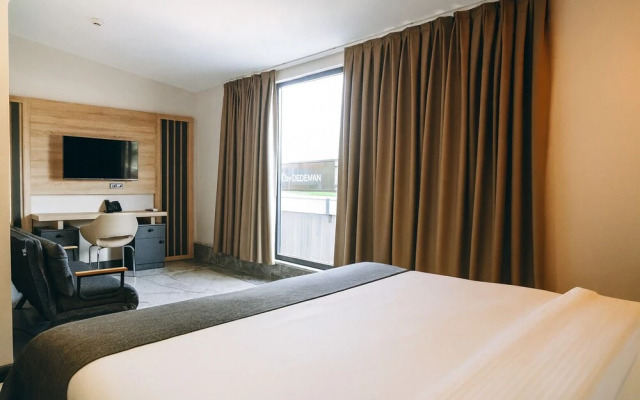 Rest by Dedeman Sapanca