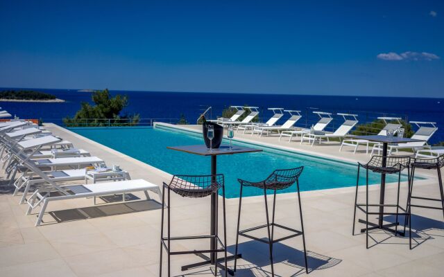 Golden Rays Luxury Apartments