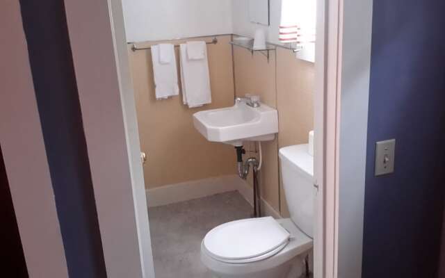 Sunset Mountain Lodge